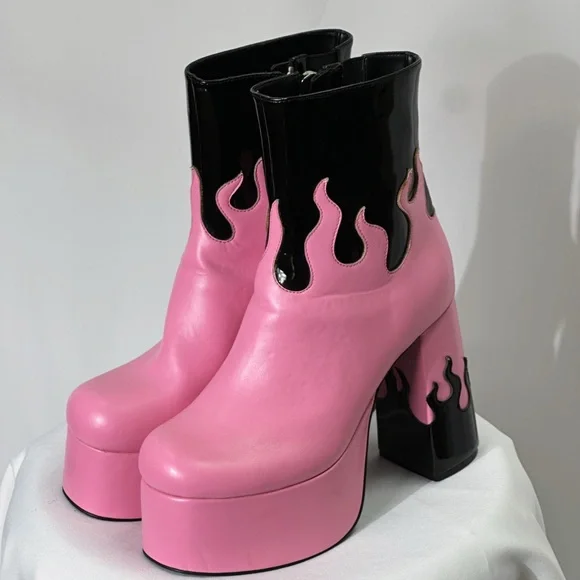 Sugar Thrillz Women's Pink Boots - Picture 6 of 8